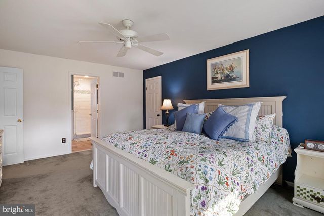 16 REVELSTONE DR, Newark, DE 19711