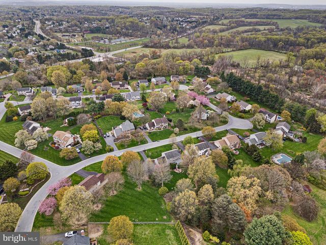 16 REVELSTONE DR, Newark, DE 19711