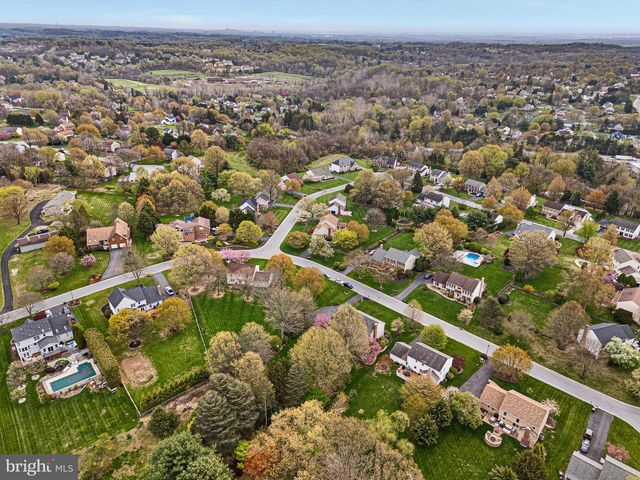 16 REVELSTONE DR, Newark, DE 19711