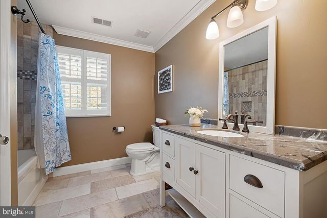 16 REVELSTONE DR, Newark, DE 19711