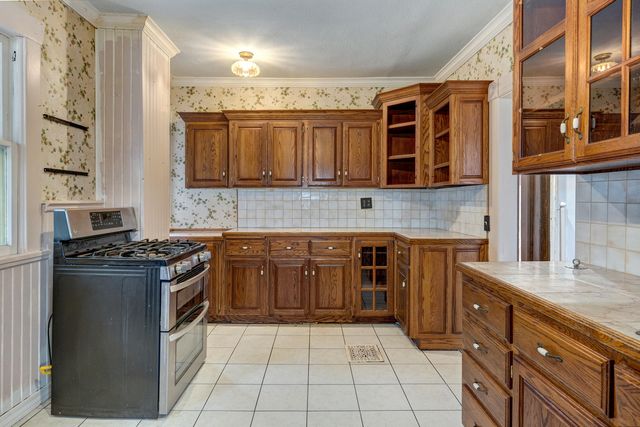 1135 S Ferguson Avenue, Springfield, MO 65807