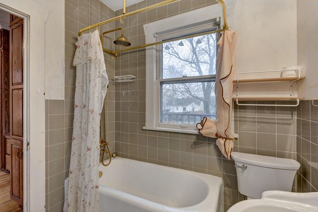 1135 S Ferguson Avenue, Springfield, MO 65807