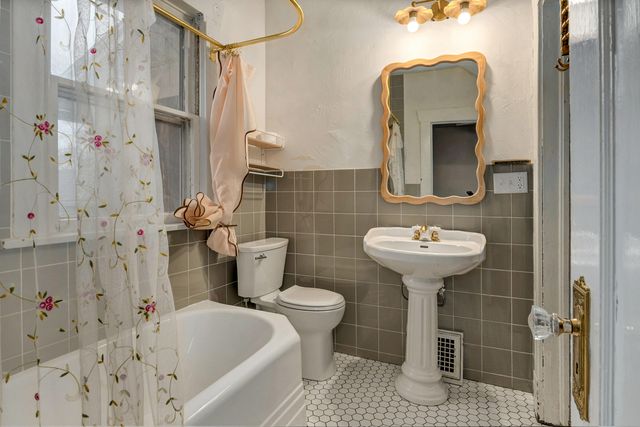 1135 S Ferguson Avenue, Springfield, MO 65807