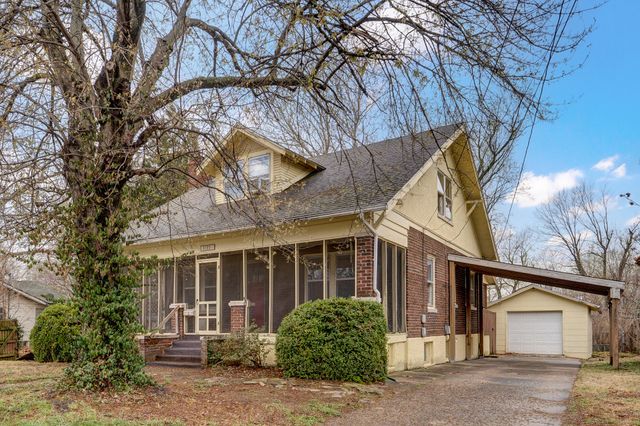 1135 S Ferguson Avenue, Springfield, MO 65807