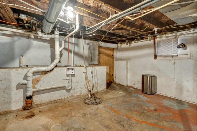 1135 S Ferguson Avenue, Springfield, MO 65807