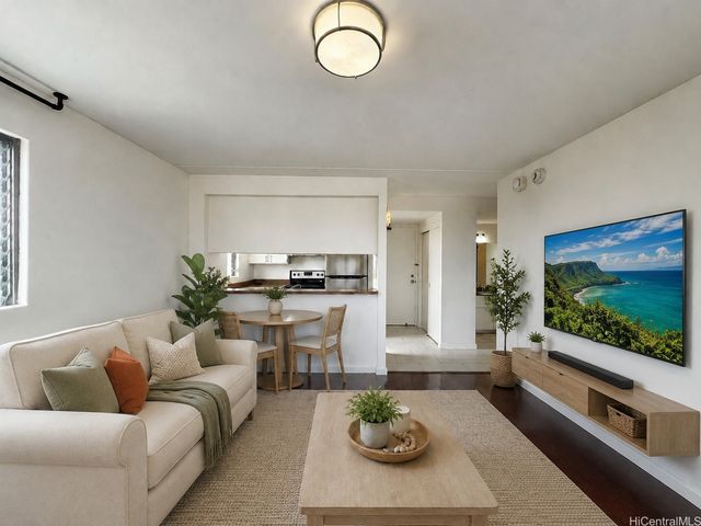 2240 Kuhio Avenue 3105, Honolulu, HI 96815