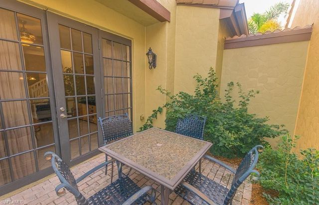 9102 Chula Vista ST 11302, Naples, FL 34113