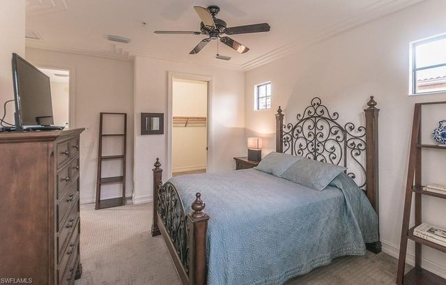 9102 Chula Vista ST 11302, Naples, FL 34113