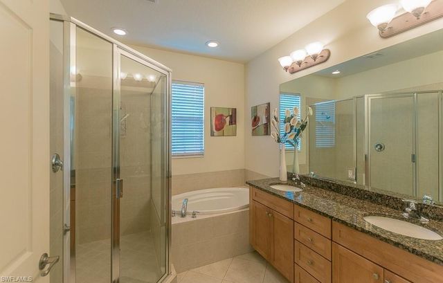 9102 Chula Vista ST 11302, Naples, FL 34113
