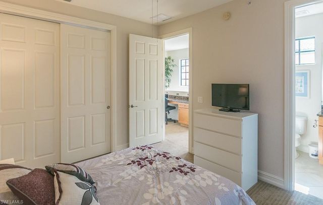 9102 Chula Vista ST 11302, Naples, FL 34113