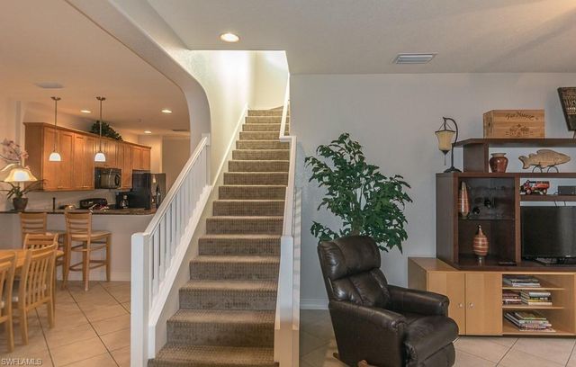 9102 Chula Vista ST 11302, Naples, FL 34113