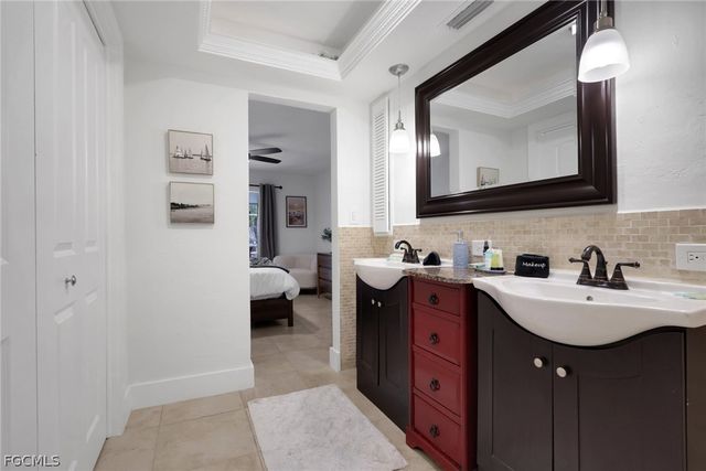 5614 Deauville CT, Cape Coral, FL 33904