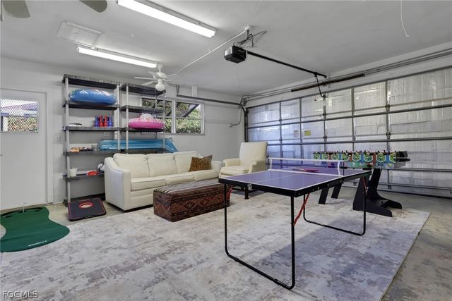 5614 Deauville CT, Cape Coral, FL 33904