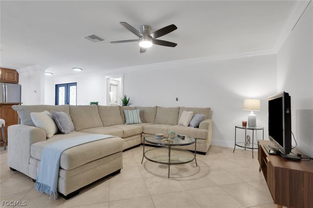 5614 Deauville CT, Cape Coral, FL 33904