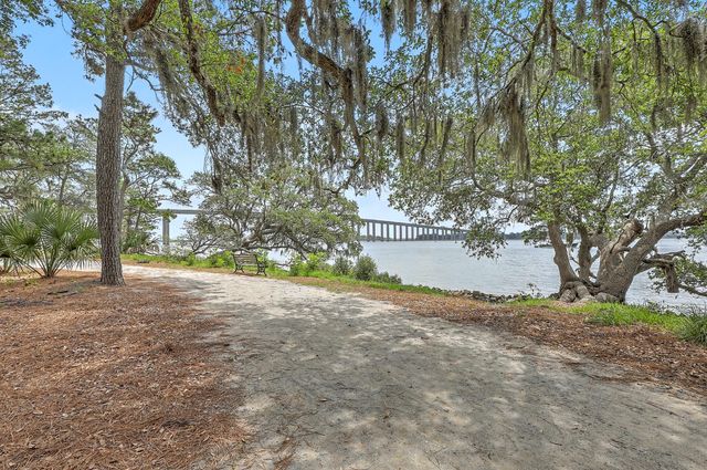 130 River Landing Drive 3120, Charleston, SC 29492
