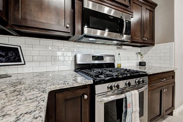 2317 Animada Place, Edmond, OK 73034