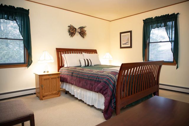 1 Rivers Edge Drive, Morrisonville, NY 12962