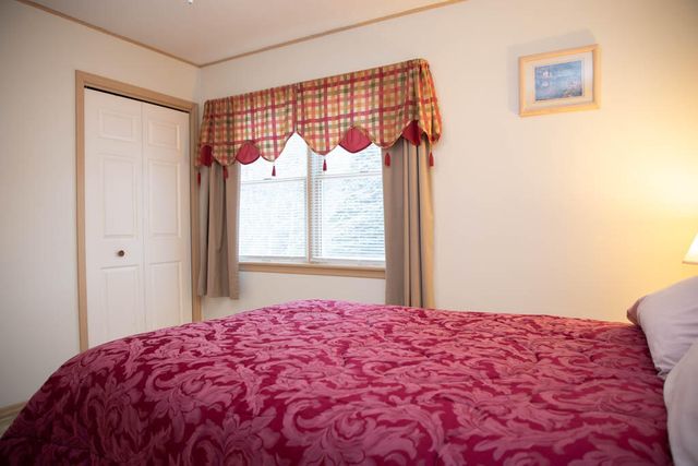 1 Rivers Edge Drive, Morrisonville, NY 12962