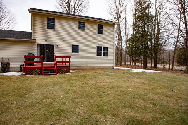 1 Rivers Edge Drive, Morrisonville, NY 12962