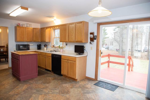 1 Rivers Edge Drive, Morrisonville, NY 12962