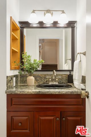 9131 Burnet Avenue 5, North Hills, CA 91343