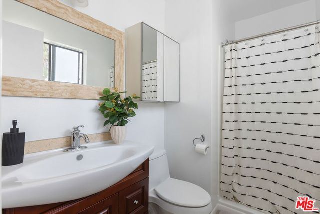 9131 Burnet Avenue 5, North Hills, CA 91343