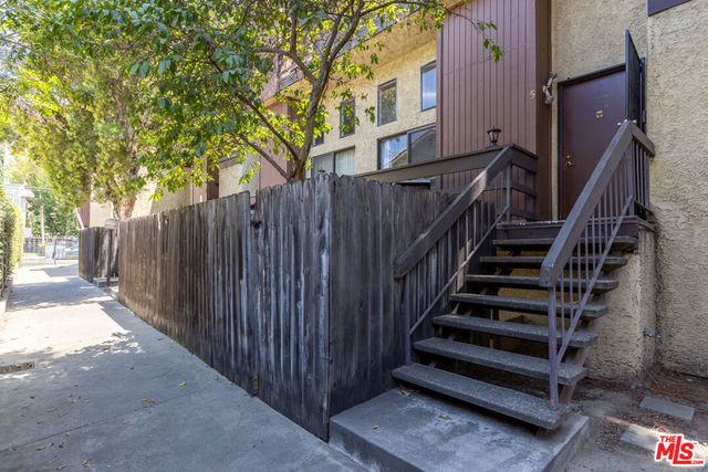 9131 Burnet Avenue 5, North Hills, CA 91343
