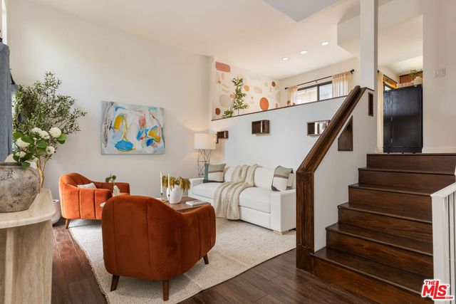 9131 Burnet Avenue 5, North Hills, CA 91343