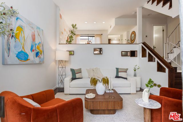 9131 Burnet Avenue 5, North Hills, CA 91343