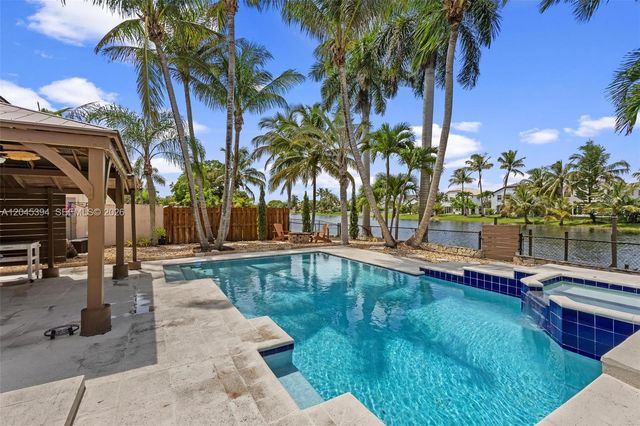 15835 NW 7th Street, Pembroke Pines, FL 33028