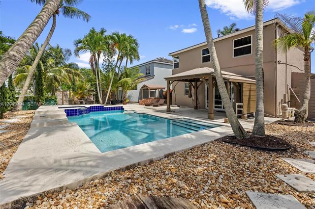 15835 NW 7th Street, Pembroke Pines, FL 33028