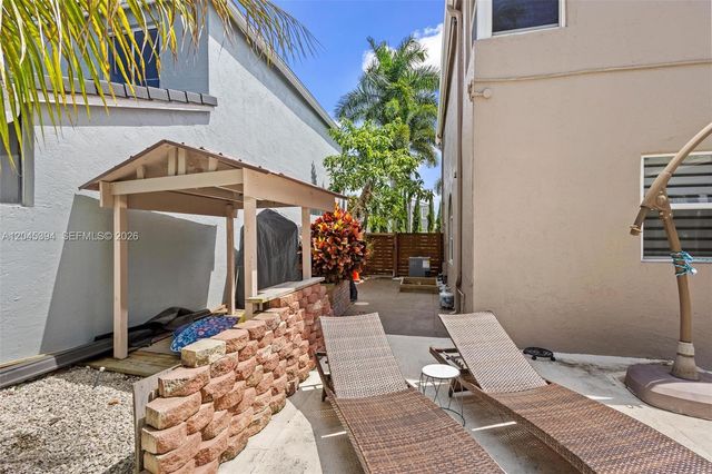 15835 NW 7th Street, Pembroke Pines, FL 33028