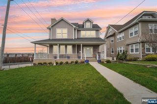 320 Ridge Road, Rutherford, NJ 07070
