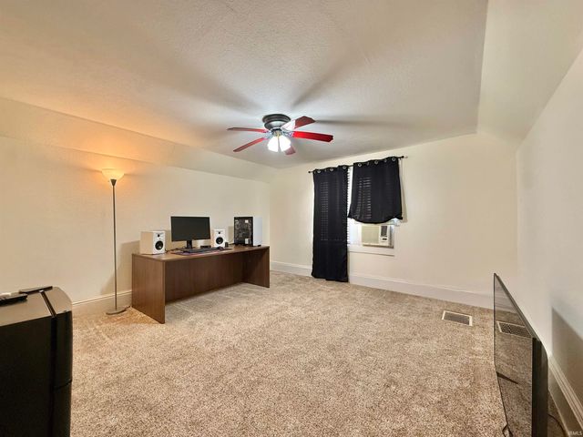 2805 W Maryland Street, Evansville, IN 47720