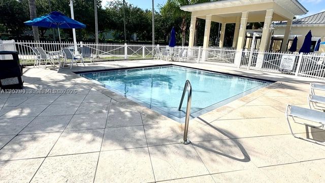 139 NE 26th Ave, Homestead, FL 33033