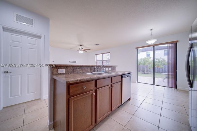 139 NE 26th Ave, Homestead, FL 33033