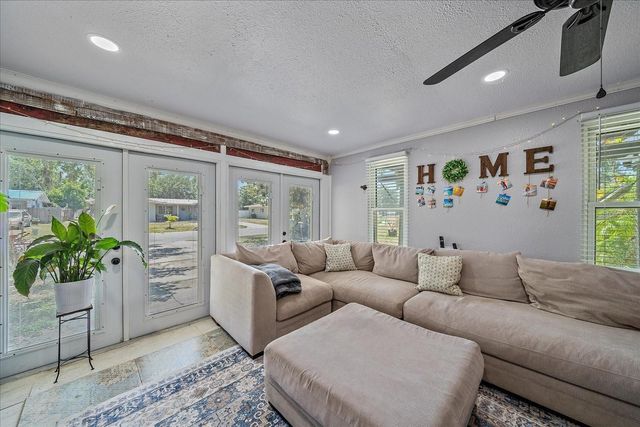 3281 8TH STREET, Sarasota, FL 34237