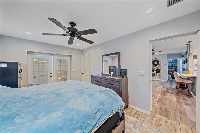 3281 8TH STREET, Sarasota, FL 34237