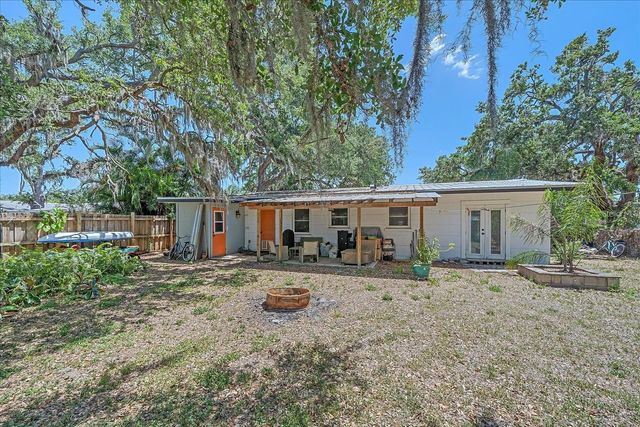 3281 8TH STREET, Sarasota, FL 34237