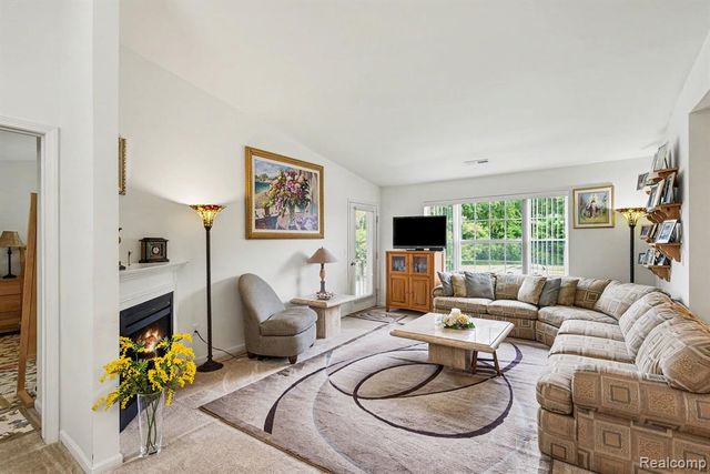 28344 Adler Park Drive, New Baltimore, MI 48051
