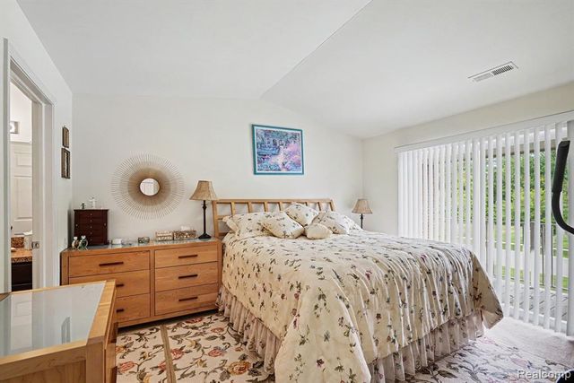 28344 Adler Park Drive, New Baltimore, MI 48051
