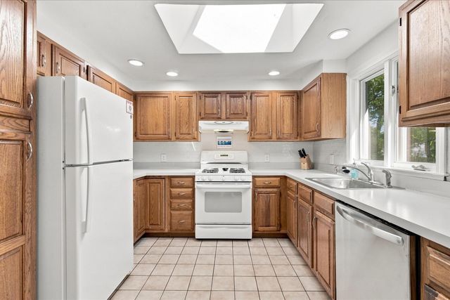 277 Scudder Avenue, Hyannis, MA 02601