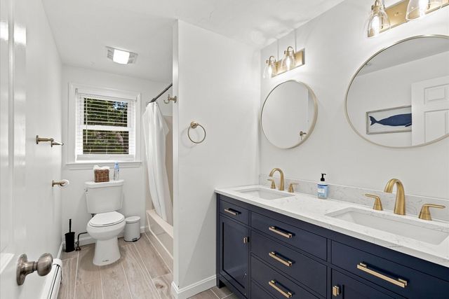 277 Scudder Avenue, Hyannis, MA 02601