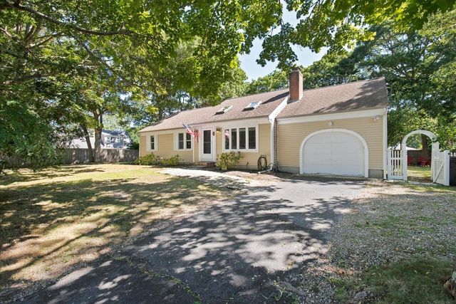 277 Scudder Avenue, Hyannis, MA 02601