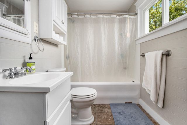 119 Calhoun Street, Battle Creek, MI 49017