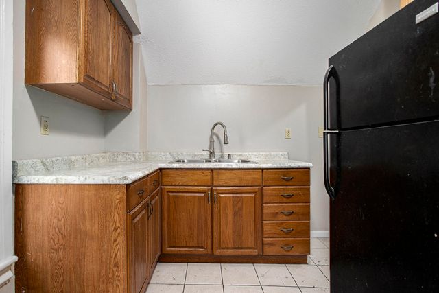 119 Calhoun Street, Battle Creek, MI 49017