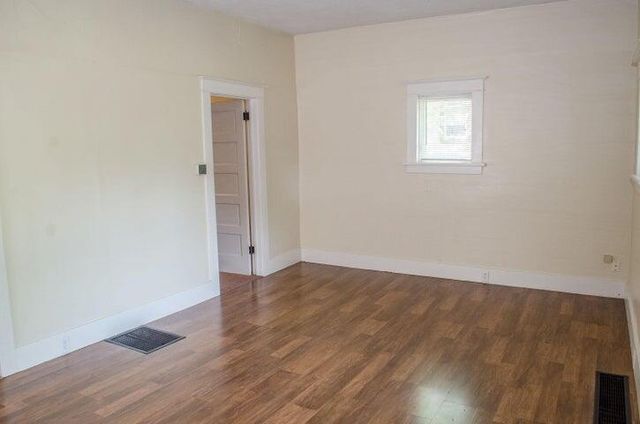 119 Calhoun Street, Battle Creek, MI 49017