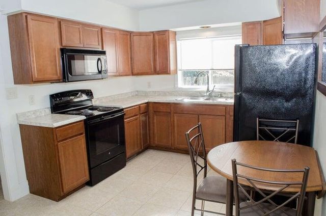 119 Calhoun Street, Battle Creek, MI 49017