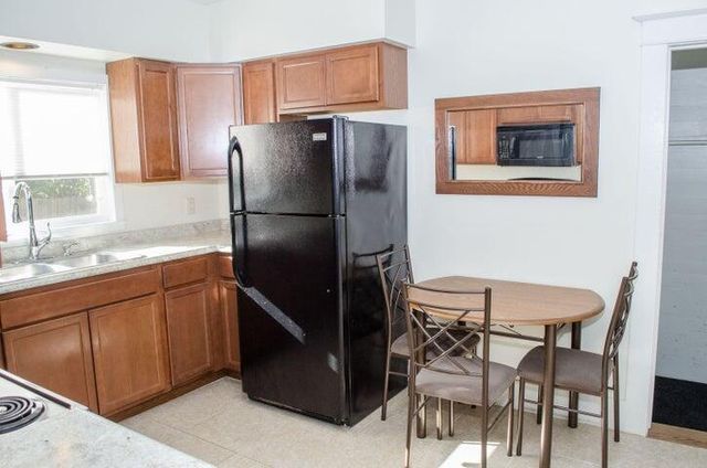 119 Calhoun Street, Battle Creek, MI 49017