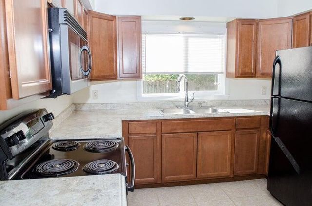 119 Calhoun Street, Battle Creek, MI 49017